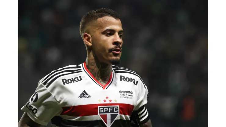 Foto: Marcello Zambrana/AGIF - Diego Costa fala sobre concorrência na zaga do Tricolor.