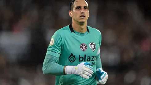 RJ – Rio de Janeiro – 26/10/2022 – BRASILEIRO B 2021, BOTAFOGO X RED BULL BRAGANTINO – Gatito Fernandez goleiro do Botafogo durante partida contra o Bragantino no estadio Engenhao pelo campeonato Brasileiro A 2022. Foto: Thiago Ribeiro/AGIF