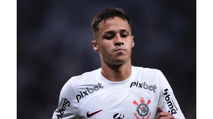 Foto: Ettore Chiereguini/AGIF - Matheus Araújo fala sobre expulsão.