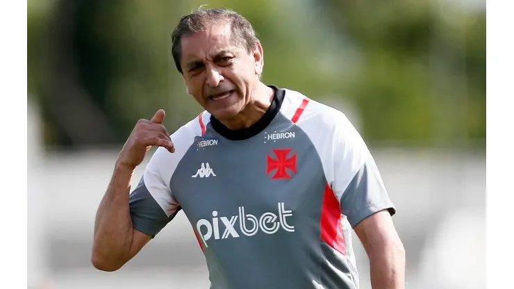 Foto: Daniel RAMALHO/VASCO - Técnico disse "não" e afastou um nome do Cruz-Maltino.