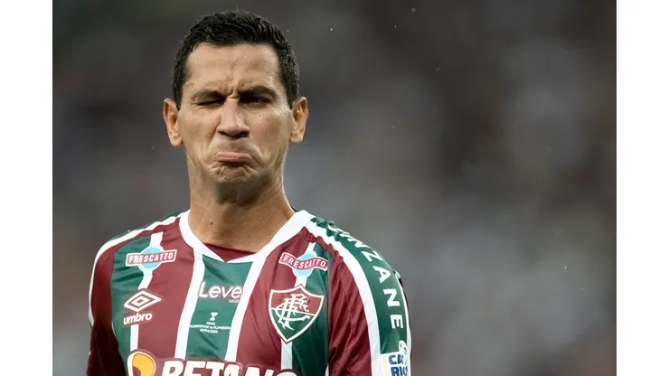 RJ - RIO DE JANEIRO - 09/04/2023 - CARIOCA 2023, FLUMINENSE X FLAMENGO - Paulo Henrique Ganso jogador do Fluminense durante partida contra o Flamengo no estadio Maracana pelo campeonato Carioca 2023. Foto: Jorge Rodrigues/AGIF