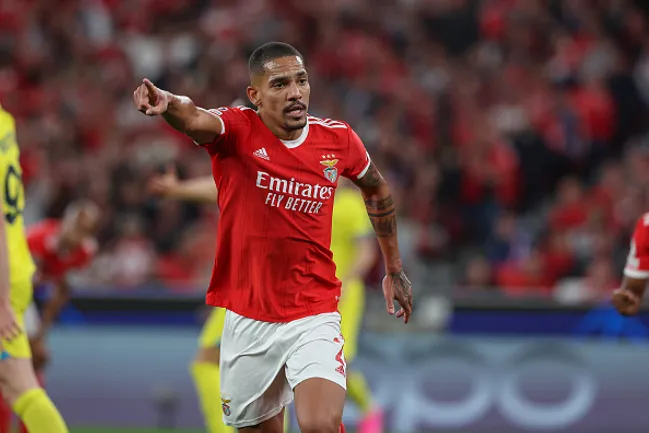 (Photo by Carlos Rodrigues/Getty Images) – Gilberto
