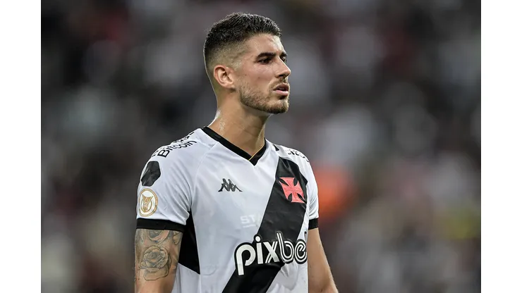 Foto: Thiago Ribeiro/AGIF - Pedro Raul toma decisão sobre proposta do Toluca.