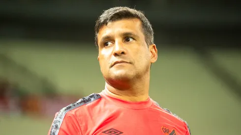 Foto: Lucas Emanuel/AGIF – Wesley Carvalho tem novidade para confronto contra Bahia.