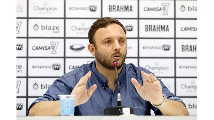 Foto: Vítor Silva/Botafogo - Mazzuco comenta sobre busca de reforços no Botafogo