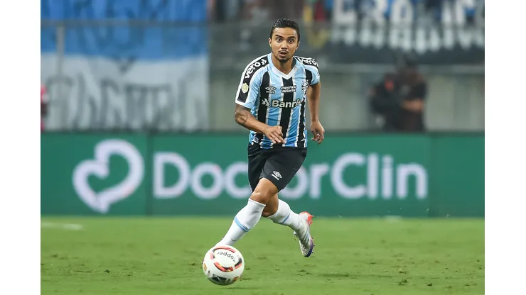Pedro H. Tesch/AGIF- Fábio, lateral do Grêmio