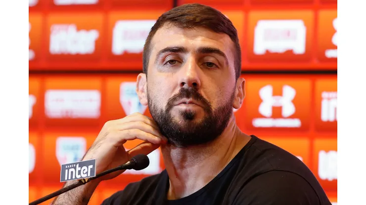 Foto: Marcello Zambrana/AGIF - Pratto interessa ao Vasco