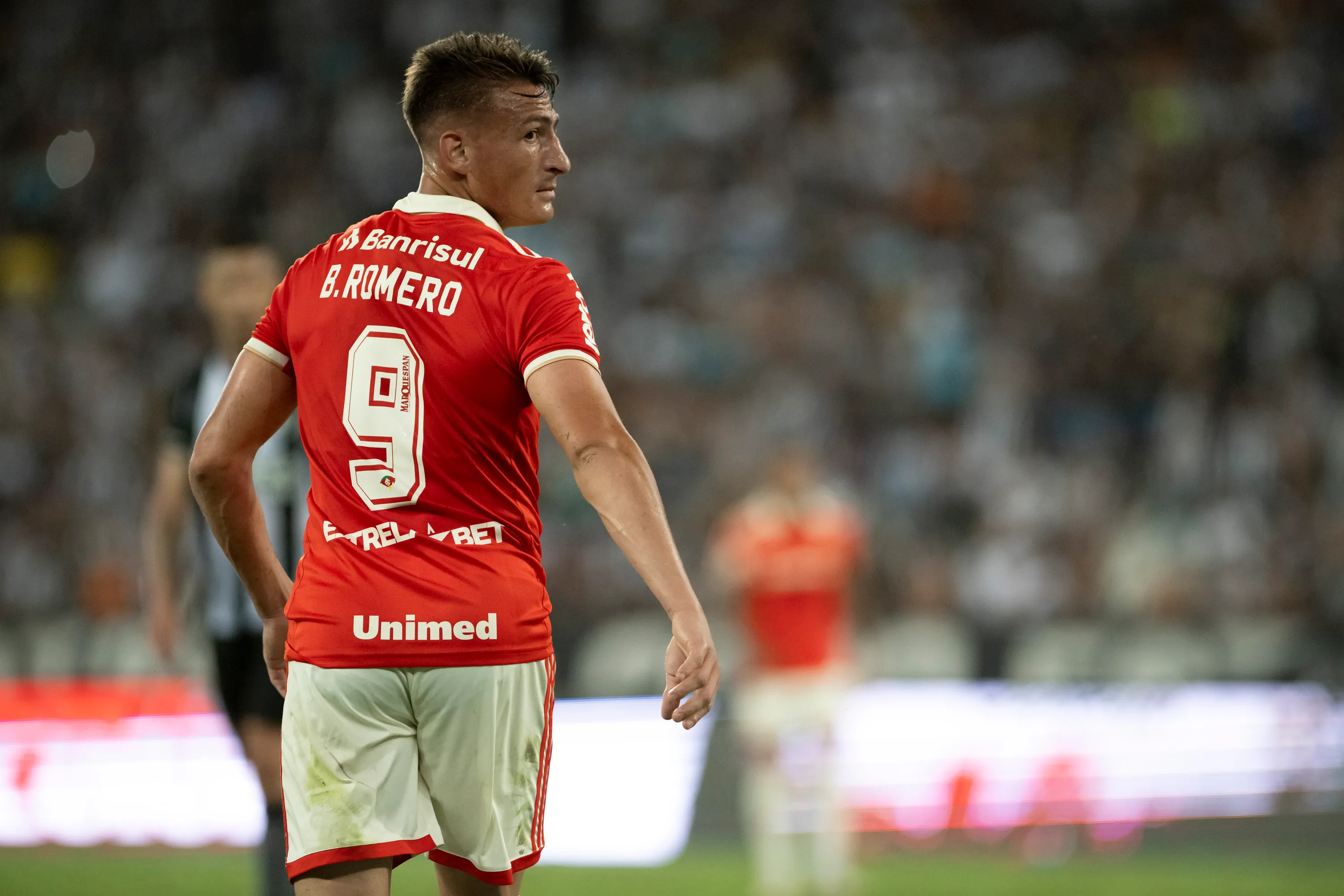 Foto: Jorge Rodrigues/AGIF – Braian Romero atuando no Internacional em 2022