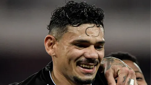 Jogador da Seleção Brasileira se derrete por Tiquinho Soares e agita torcida do Botafogo