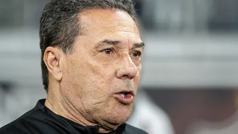 MG – BELO HORIZONTE – 08/07/2023 – BRASILEIRO A 2023, ATLETICO-MG X CORINTHIANS – Vanderlei Luxemburgo tecnico do Corinthians durante partida contra o Atletico-MG no estadio Mineirao pelo campeonato Brasileiro A 2023. Foto: Fernando Moreno/AGIF