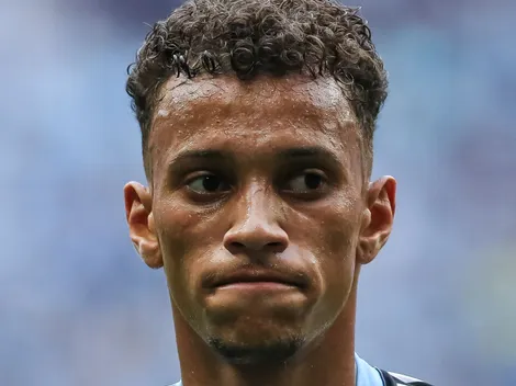 CRAVOU! Ex-árbtiro dispara sobre possível pênalti de Marçal em Bitello  