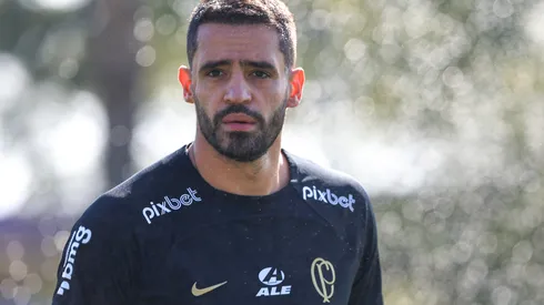 Foto: Marcello Zambrana/AGIF - Renato Augusto rasga elogios para destaque da base.