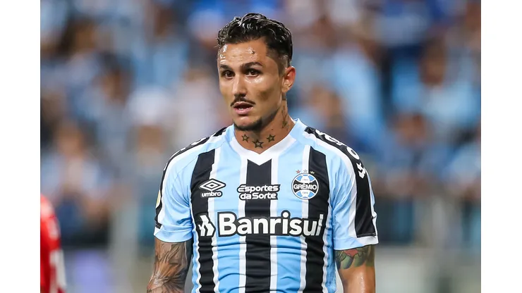 RS - Porto Alegre - 05/03/2023 - GAUCHO 2023, GREMIO X INTERNACIONAL - Vina jogador do Gremio durante partida contra o Internacional no estadio Arena do Gremio pelo campeonato Gaucho 2023. Foto: Pedro H. Tesch/AGIF