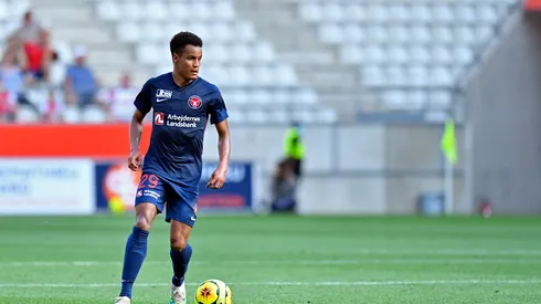 Photo by Aurelien Meunier/Getty Images for FC Midtjylland – Athletico toma decisão final sobre Paulinho.