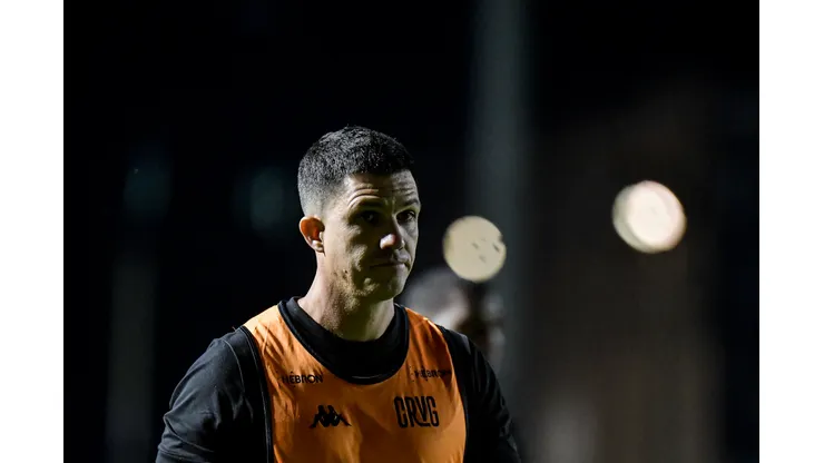 Foto: Thiago Ribeiro/AGIF - Barbieri foi demitido e o substituto está sendo definido pelo Vasco.