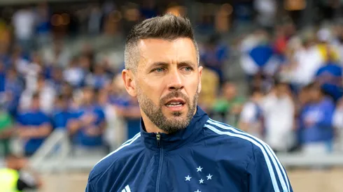 Foto: Alessandra Torres/AGIF – Pezzolano pode treinar rival do Cruzeiro na Série A