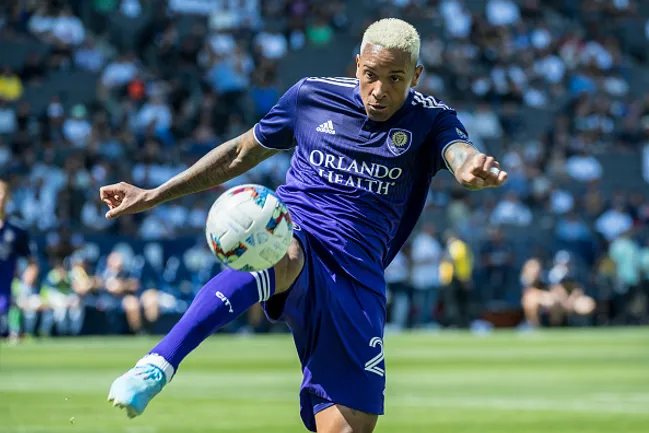 (Photo by Shaun Clark/Getty Images) – Antônio Carlos
