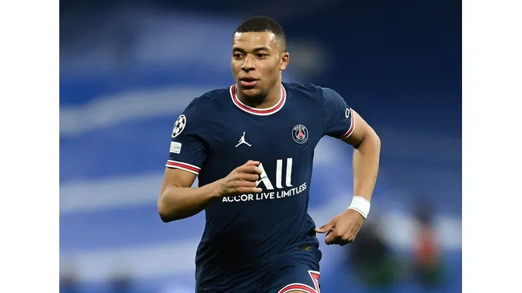 David Ramos/Getty Images- Mbappé, atacante do PSG