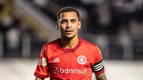 Após 'burburinho' da torcida Mano expõe situação com Alan Patrick no Internacional