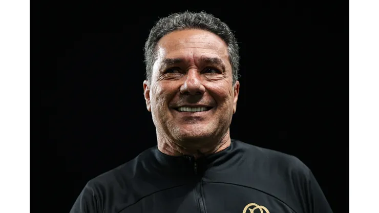 Foto: Gilson Junio/AGIF - Luxemburgo pode ter reforço importante para duelo contra o Bragantino.