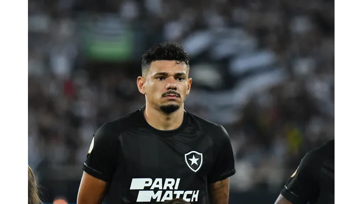 Foto: Thiago Ribeiro/AGIF - Surge notícia urgente sobre Tiquinho no Botafogo