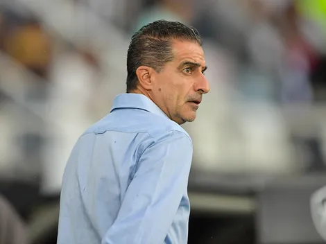 Renato Paiva toma atitude e foca em duelo decisivo contra o Vasco