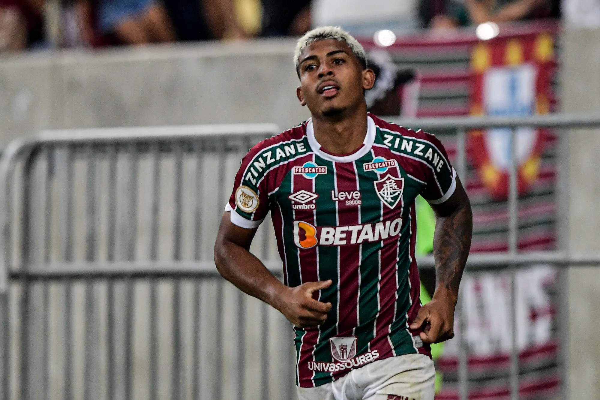 Foto: Thiago Ribeiro/AGIF – John Kennedy