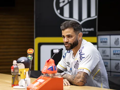 Júnior Caiçara é apresentado e manda a real sobre os bastidores do time