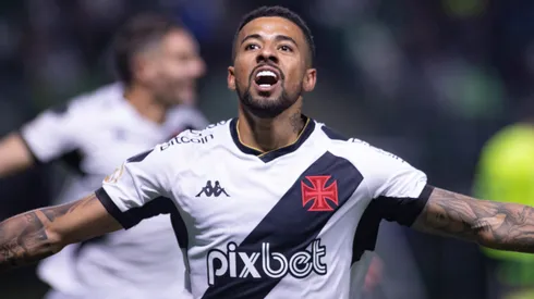 Foto: Fabio Moreira Pinto/AGIF - CBF se pronuncia sobre gol anulado de Paulinho