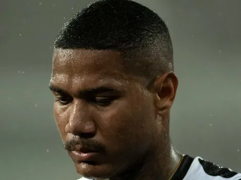 VAI MUDAR! Díaz escolhe substituto de Zé Gabriel e mexe no time do Vasco