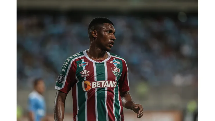FOTO DE MARCELO GONÇALVES / FLUMINENSE FC - Lelê vira alvo de torcida.