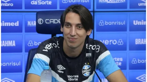 Geromel deixa torcida do Grêmio 'alvoroçada' após publicação nas redes sociais