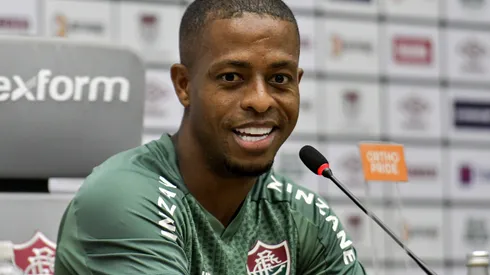 RJ – Rio de Janeiro – 12/01/2023 – FLUMINENSE, APRESENTACAO KENO – Keno fala aos jornalista durante sua apresentacao oficial como jogador do Fluminense em coletiva de imprensa realizada no CT Carlos Castilho. Foto: Thiago Ribeiro/AGIF Foto: Thiago Ribeiro/AGIF