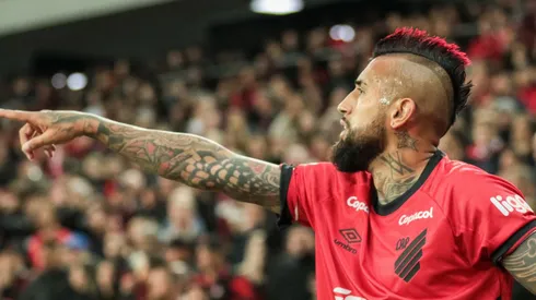 Foto: Robson Mafra/AGIF – Vidal