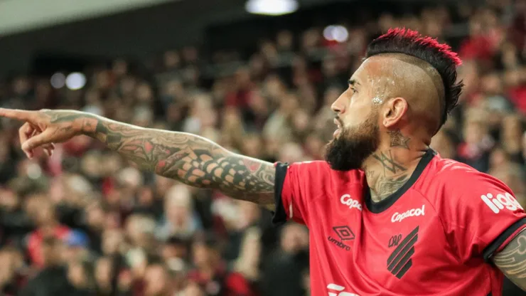 Foto: Robson Mafra/AGIF - Vidal