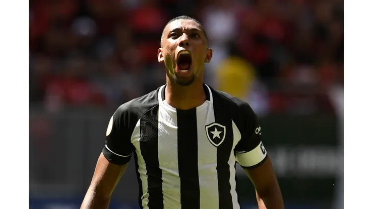 Foto: Mateus Bonomi/AGIF - Kanu projeta reencontro com o Botafogo.