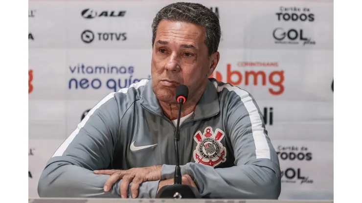 PR - CURITIBA - 24/06/2023 - BRASILEIRO A 2023, ATHLETICO-PR X CORINTHIANS - Vanderlei Luxemburgo tecnico do Corinthians durante entrevista coletiva apos a partida contra o Athletico-PR no estadio Arena da Baixada pelo campeonato BRASILEIRO A 2023. Foto: Robson Mafra/AGIF