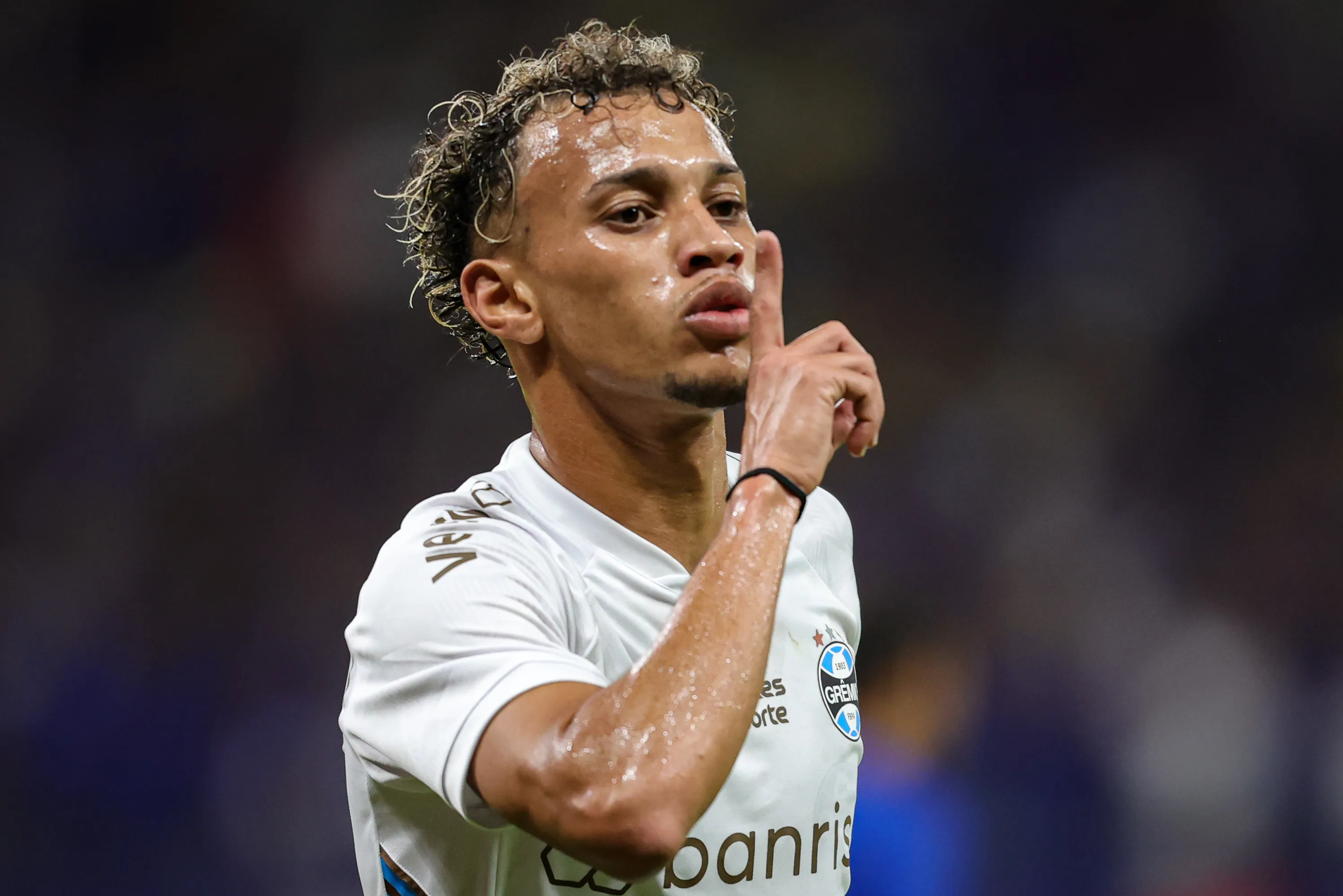 Grêmio recebe proposta oficial por Bitello