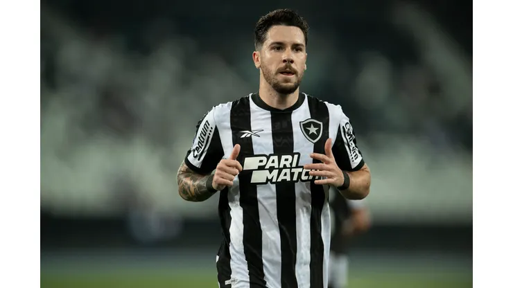 Foto: Jorge Rodrigues/AGIF - Gustavo Sauer fala sobre saída do Botafogo.