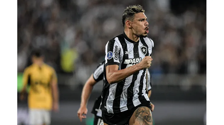 Thiago Ribeiro/AGIF- Tiquinho Soares. atacante do Botafogo