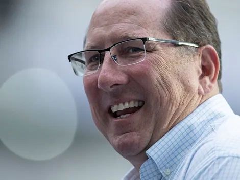 John Textor é comunicado sobre 'bolada' envolvendo Kanu em rival do Botafogo