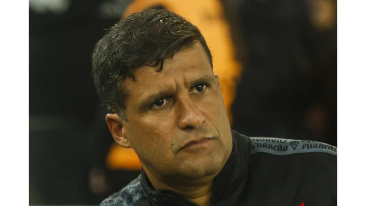 Gabriel Machado/AGIF- Wesley Carvalho, técnico interino do Athletico
