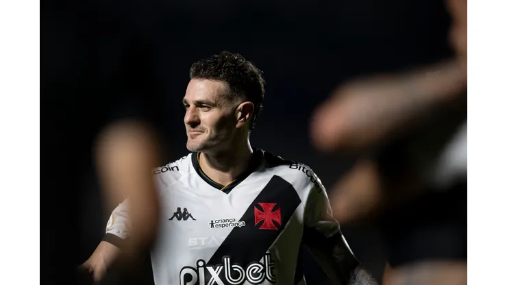 RJ - RIO DE JANEIRO - 06/08/2023 - BRASILEIRO A 2023, VASCO X GREMIO - Vegetti jogador do Vasco apos a partida contra o Gremio no estadio Sao Januario pelo campeonato Brasileiro A 2023. Foto: Jorge Rodrigues/AGIF