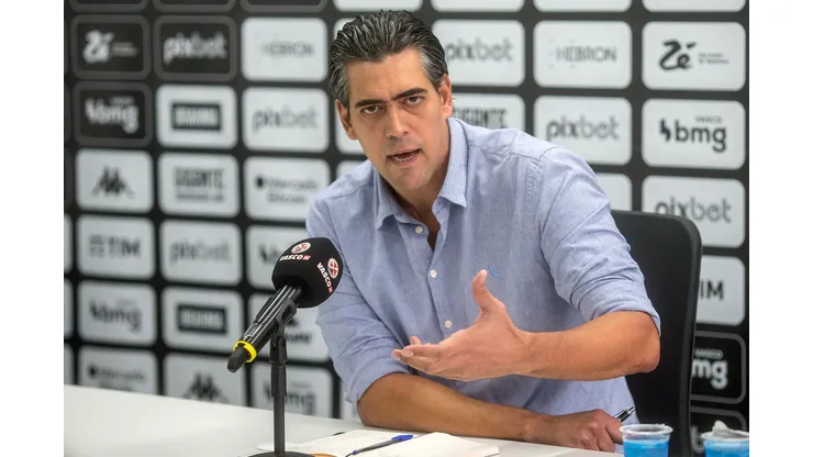 Foto: Daniel RAMALHO/VASCO - Paulo Bracks fala sobre busca por camisa 10.