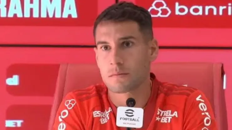 Hugo Mallo 'crava' estreia no Internacional e é sincero sobre Libertadores