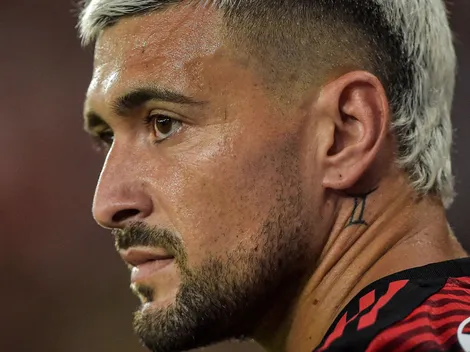 MEU DEUS! Situação 'chocante' de Arrascaeta chega ao Cruzeiro