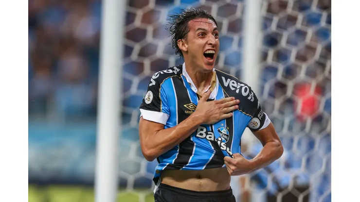 Photo by Lucas Uebel/Getty Images - Geromel ainda não atuou em 2023