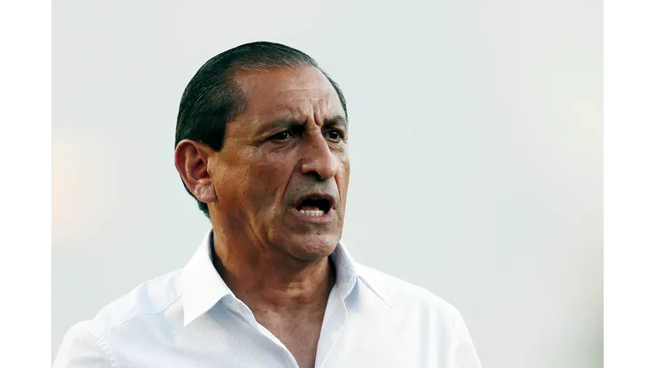 Foto: Daniel RAMALHO/VASCO - Ramón Díaz mostra interesse em dupla esquecida.