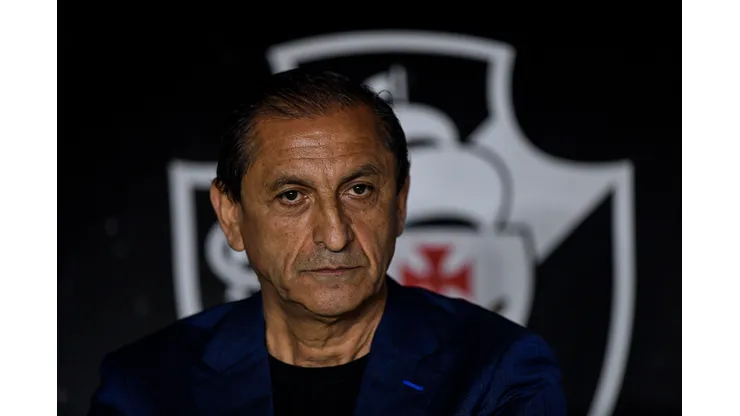 RJ - RIO DE JANEIRO - 23/07/2023 - BRASILEIRO A 2023, VASCO X ATHLETICO-PR - Ramon Diaz tecnico do Vasco durante partida contra o Athletico-PR no estadio Sao Januario pelo campeonato Brasileiro A 2023. Foto: Thiago Ribeiro/AGIF