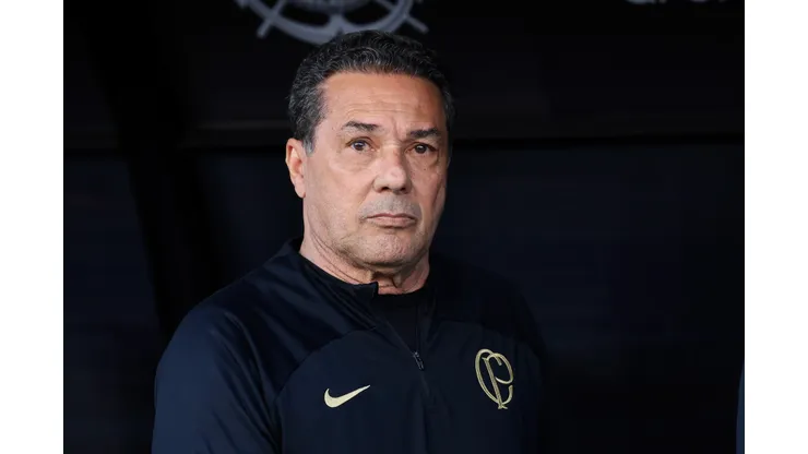 Marcello Zambrana/AGIF- Vanderlei Luxemburgo, técnico do Corinthians